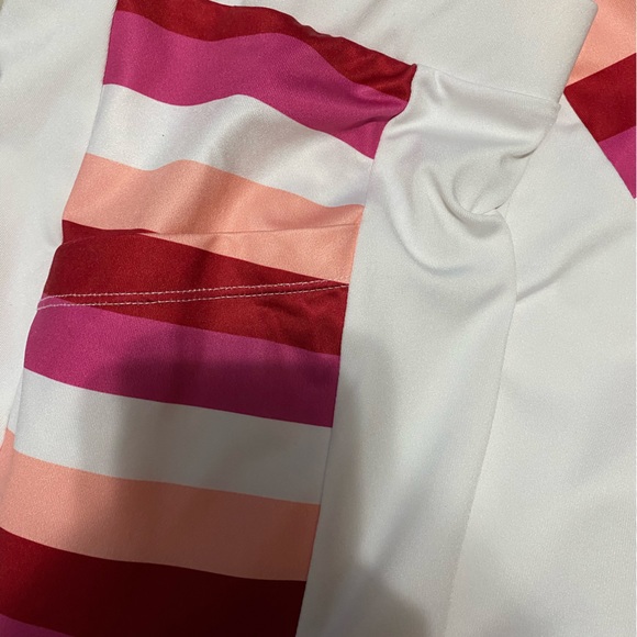 Size small Snoga skirt - Picture 4 of 4